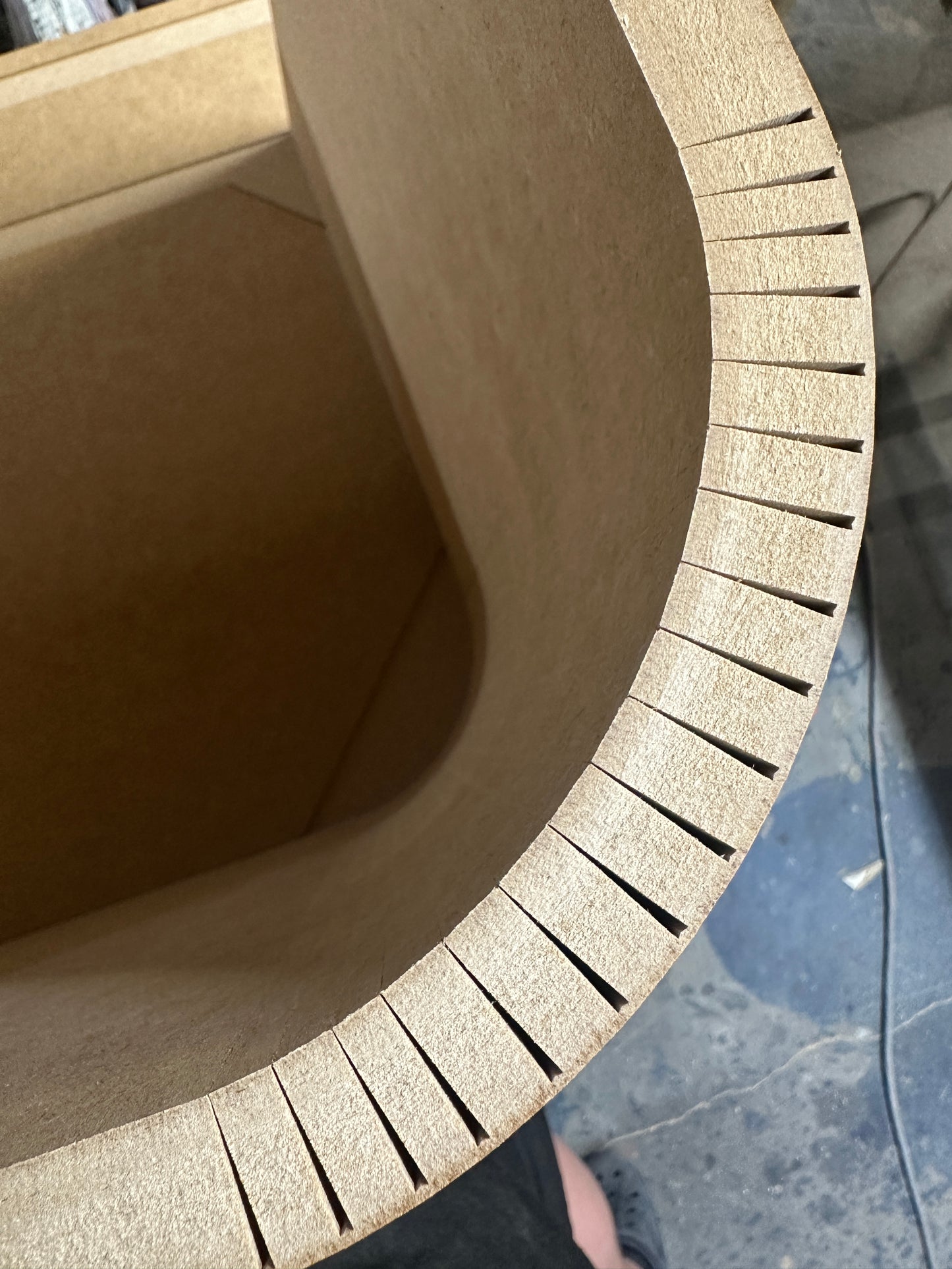 1x12 2.5 CF Kerf Ported enclosure